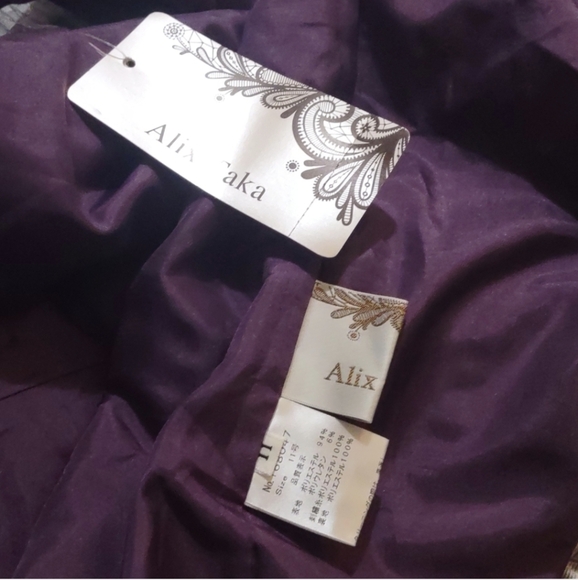 ALIX TAKA? EMBROIDERY MAGENTA DRESS. - Picture 6 of 7